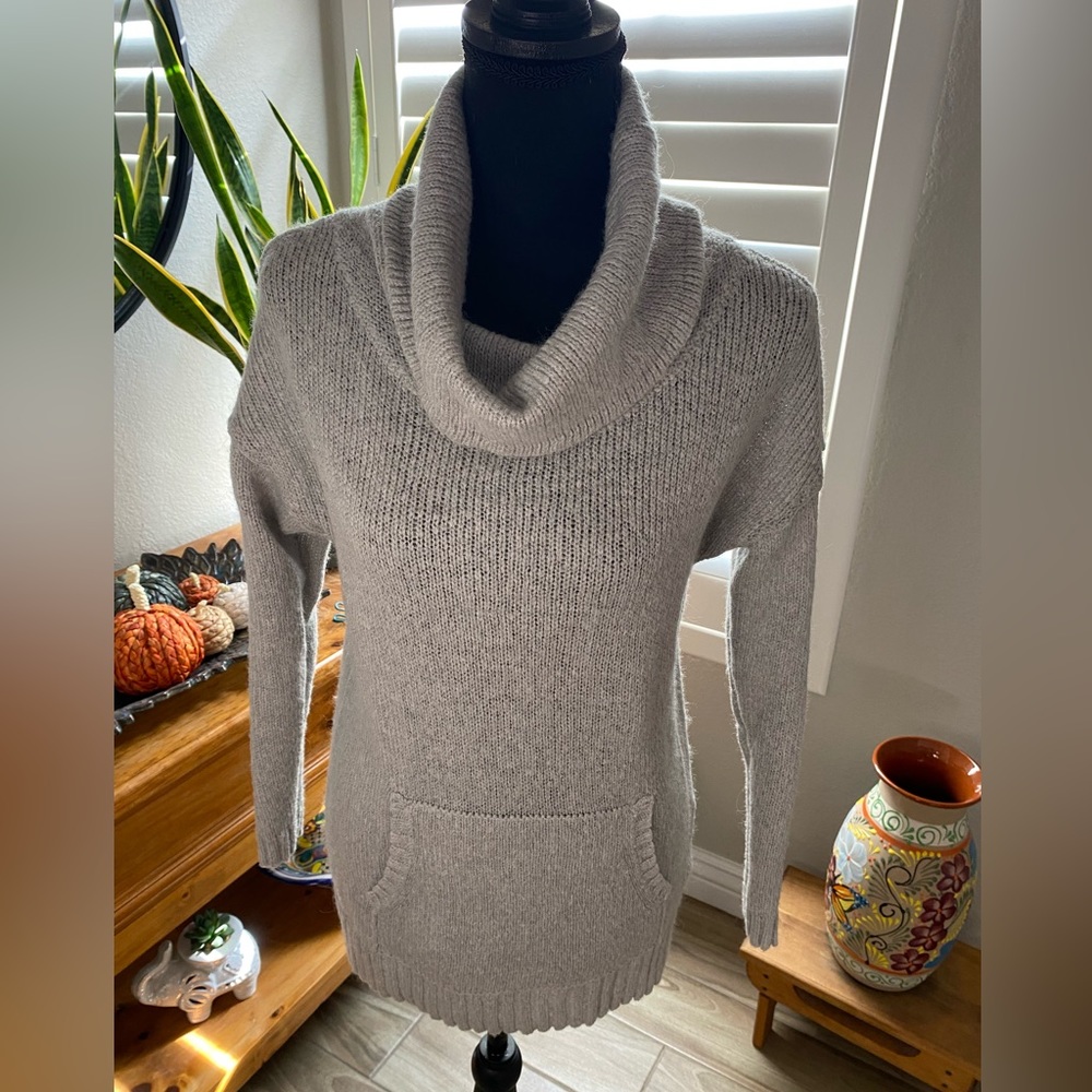 LUCKY BRAND women turtle neck gray knitted long sleeves size small sweater